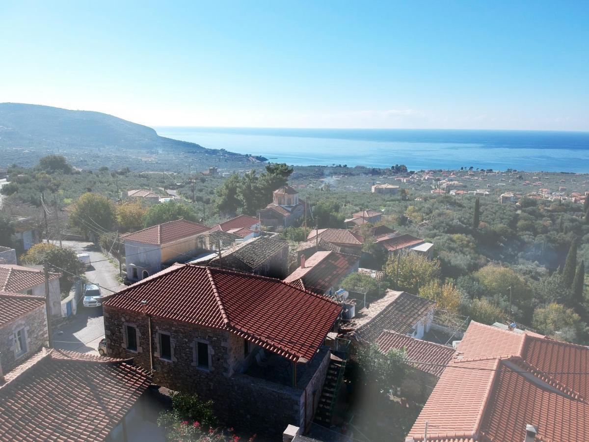 Riglia Stavroulas Stone House In Rigklia, Messinia מראה חיצוני תמונה