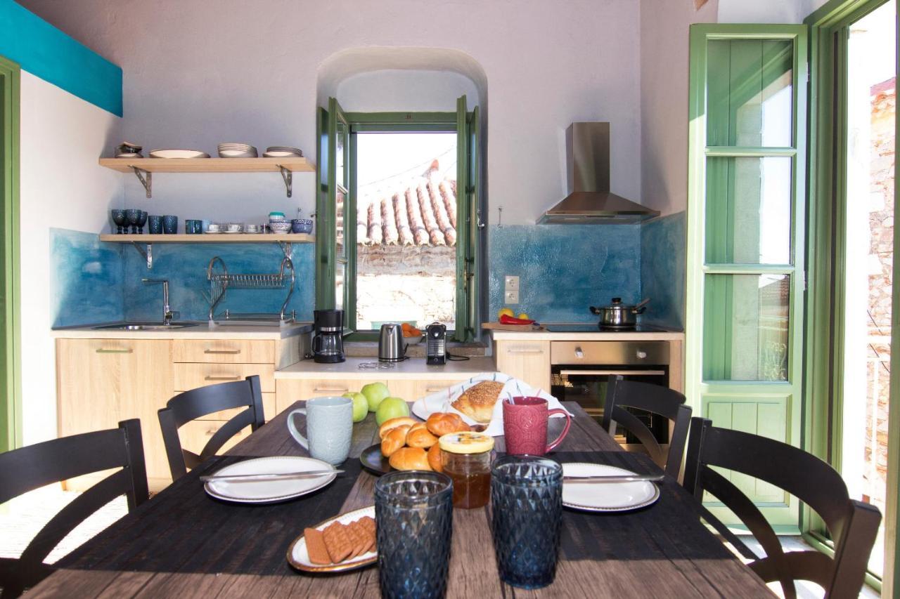 Riglia Stavroulas Stone House In Rigklia, Messinia מראה חיצוני תמונה