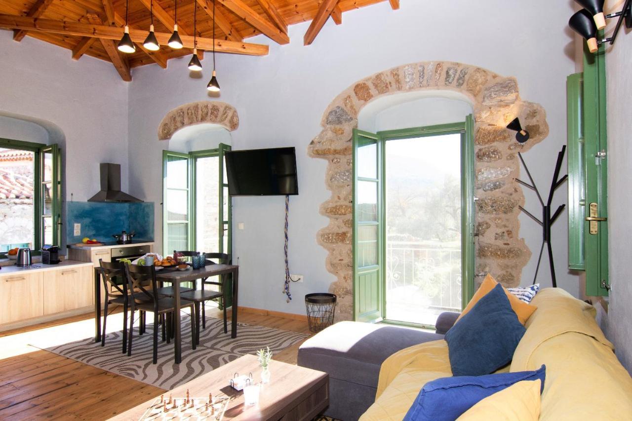 Riglia Stavroulas Stone House In Rigklia, Messinia מראה חיצוני תמונה